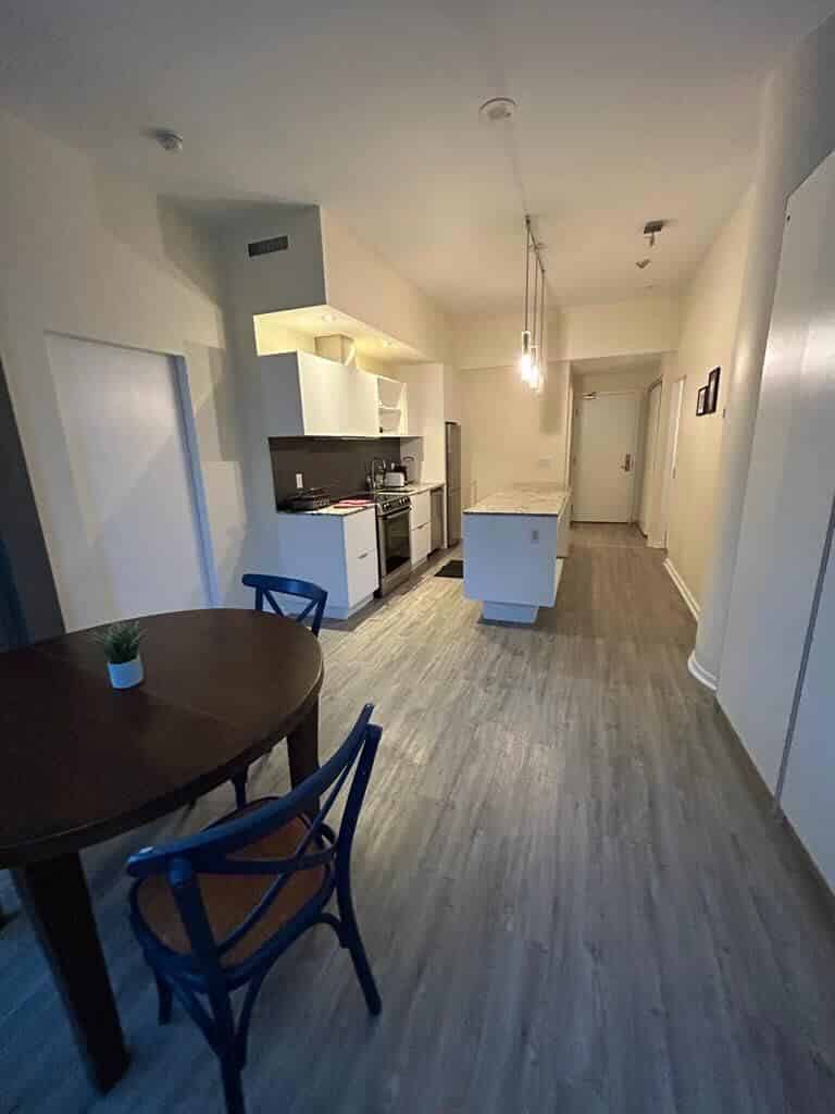 Deluxe Room - Bedroom?w=400&h=260&fit=crop&q=40&auto=format&trim=auto