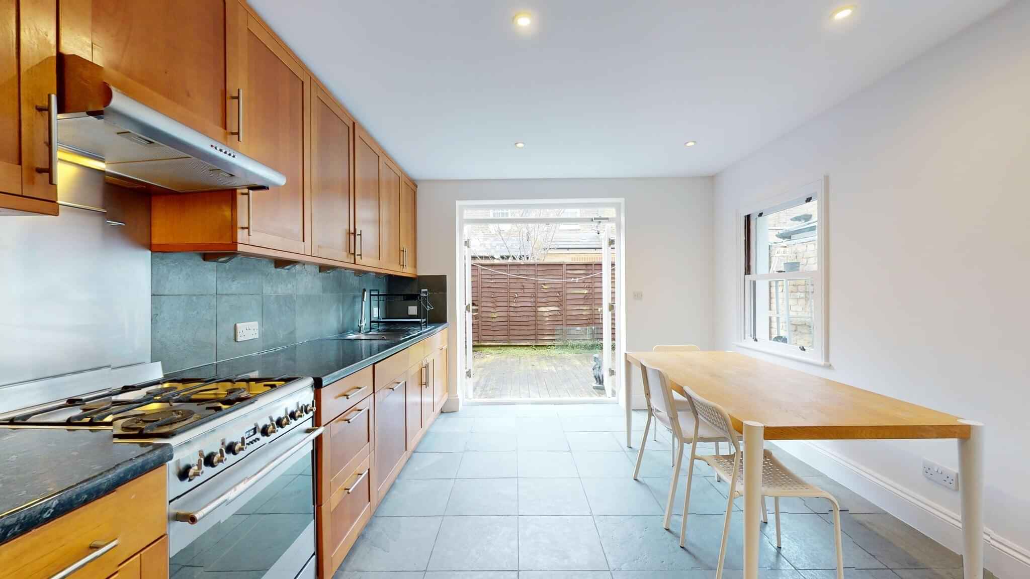 4 bedroom flat, Fabian Road, London - London, England, United Kingdom - kitchen