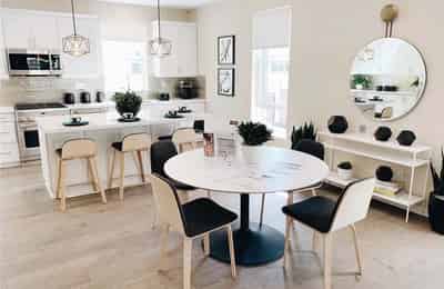 Kitchen?w=400&h=260&fit=crop&q=40&auto=format&trim=auto