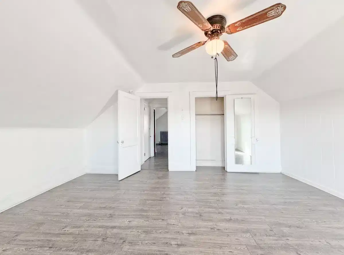 5851 Nicholson St, Pittsburgh - Pittsburgh, Pennsylvania, United States - Room