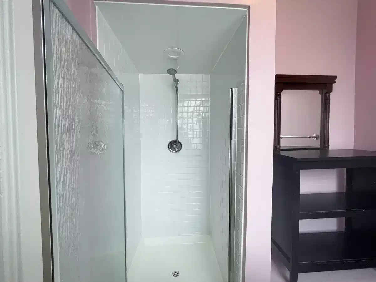 5660 Phillips Ave, Pittsburgh - Pittsburgh, Pennsylvania, United States - Bathroom