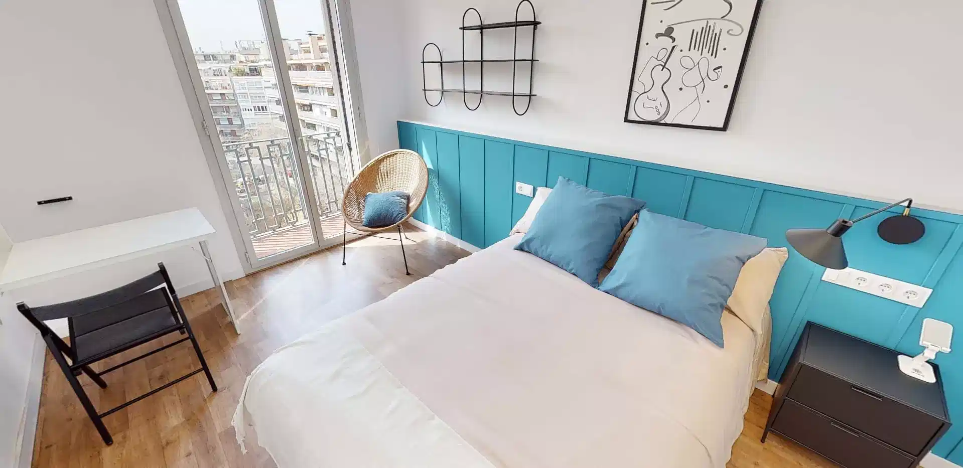 Common Area?w=400&h=260&fit=crop&q=40&auto=format&trim=auto