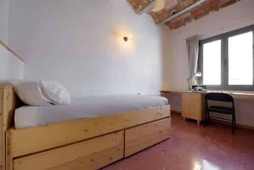 Kitchen?w=400&h=260&fit=crop&q=40&auto=format&trim=auto