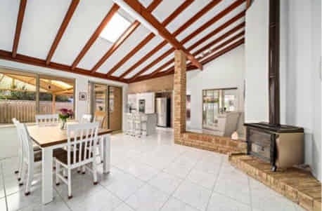 Room 5 - Bedroom?w=400&h=260&fit=crop&q=40&auto=format&trim=auto