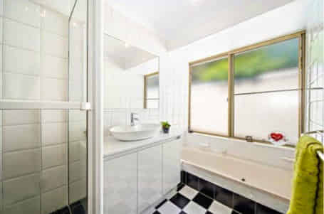 Room in a 6 Bedroom Apartment,  530 Marmion Street, Booragoon, City of Melville 6154 (Room 6) - Perth, Western Australia, Australia - Room 1 - Bathroom