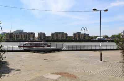 5 bedroom apartment, Pointers Close - London, England, United Kingdom - Exterior