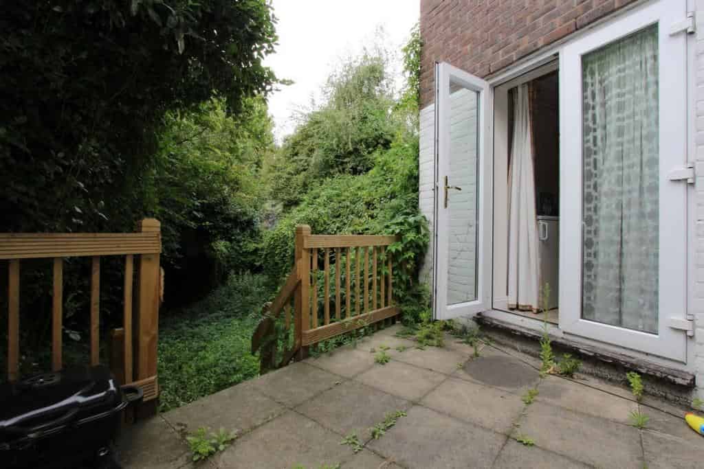 4 bedroom house, Sextant Avenue - London, England, United Kingdom - Exterior