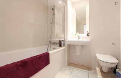 3 bedroom apartment, 72 Copenhagen Pl - London, England, United Kingdom - Bedroom 1 - Bathroom
