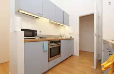 Room 1 - Bedroom?w=400&h=260&fit=crop&q=40&auto=format&trim=auto