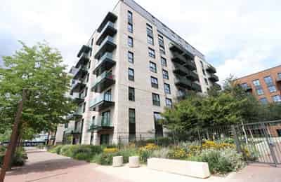 4 bedroom apartment, Watson House, 4 Greenleaf Walk - London, England, United Kingdom - Exterior
