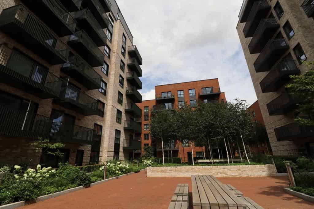 4 bedroom apartment, Watson House, 4 Greenleaf Walk - London, England, United Kingdom - Exterior