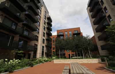 4 bedroom apartment, Watson House, 4 Greenleaf Walk - London, England, United Kingdom - Exterior
