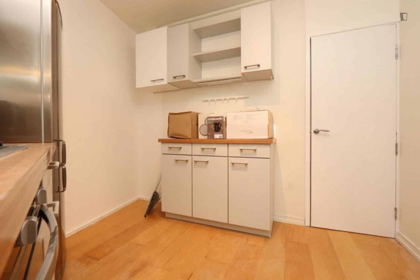 Cosy double bedroom in Greenwich - Bedroom?w=400&h=260&fit=crop&q=40&auto=format&trim=auto