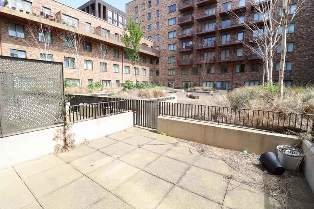 Cool 2-bedroom flat close to Gallions Reach DLR Station - London, England, United Kingdom - Exterior