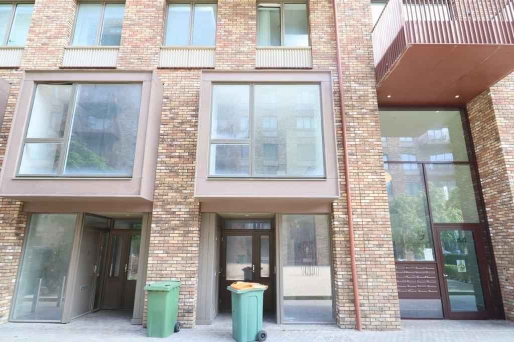 Cool 2-bedroom flat close to Gallions Reach DLR Station - London, England, United Kingdom - Exterior