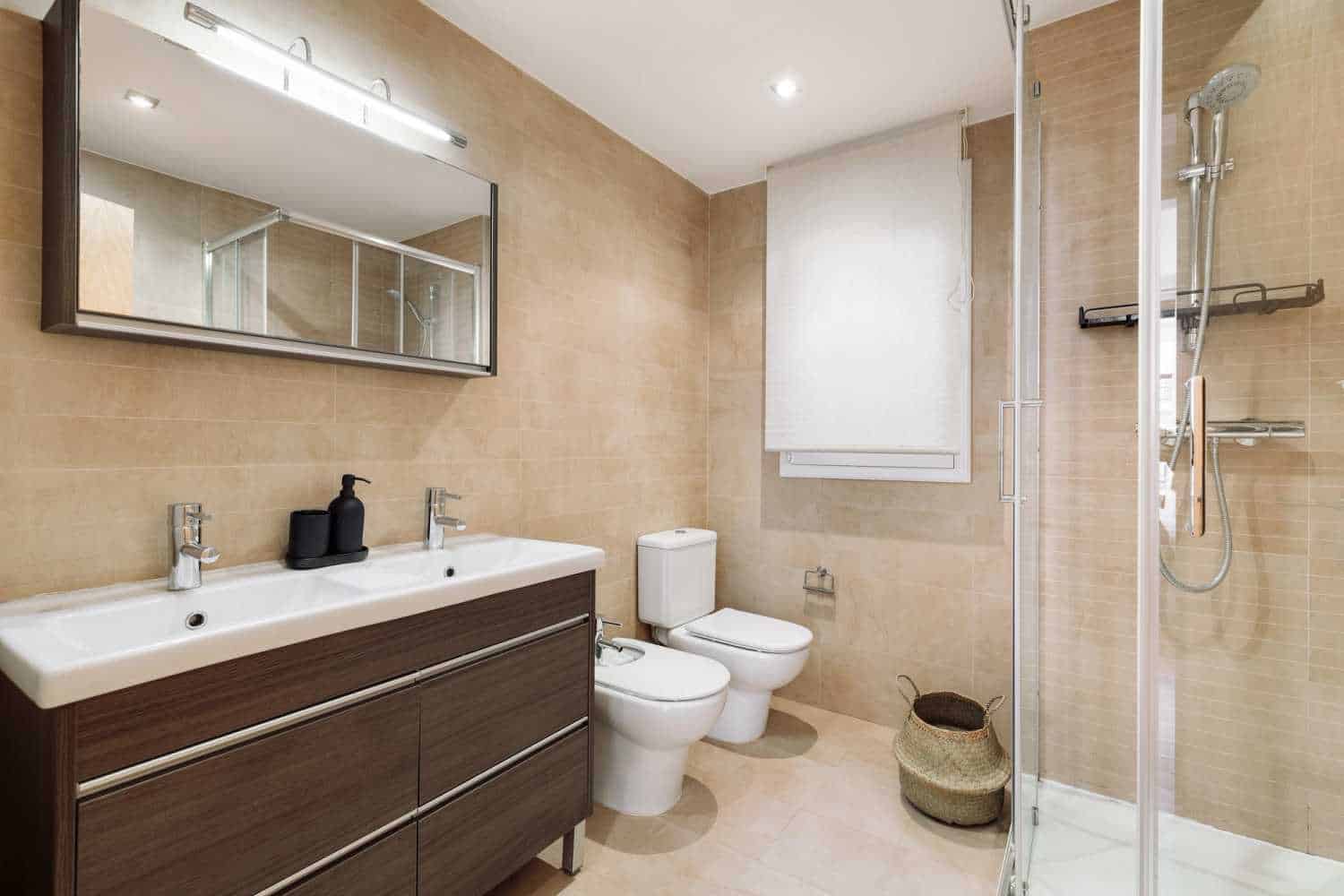 Common Area?w=400&h=260&fit=crop&q=40&auto=format&trim=auto