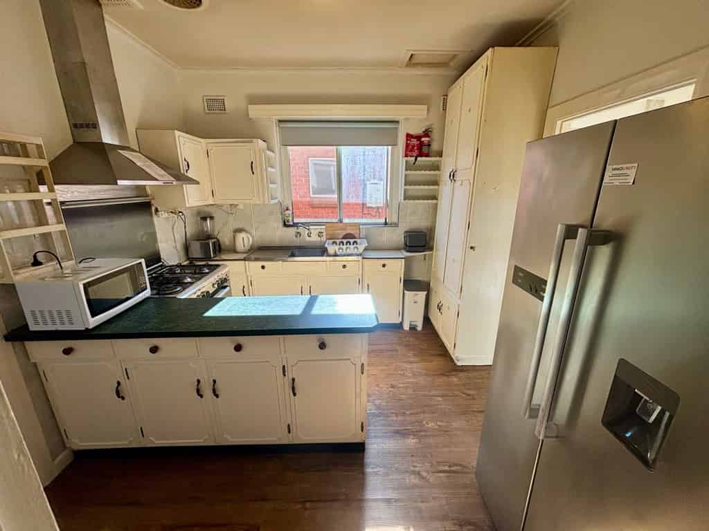 Room in a 5 Bedroom Apartment, 51 Boomerang Road, Croydon Park, City of Port Adelaide Enfield, 5008 (Room 2) - Adelaide, South Australia, Australia - Room 1 - Kitchen