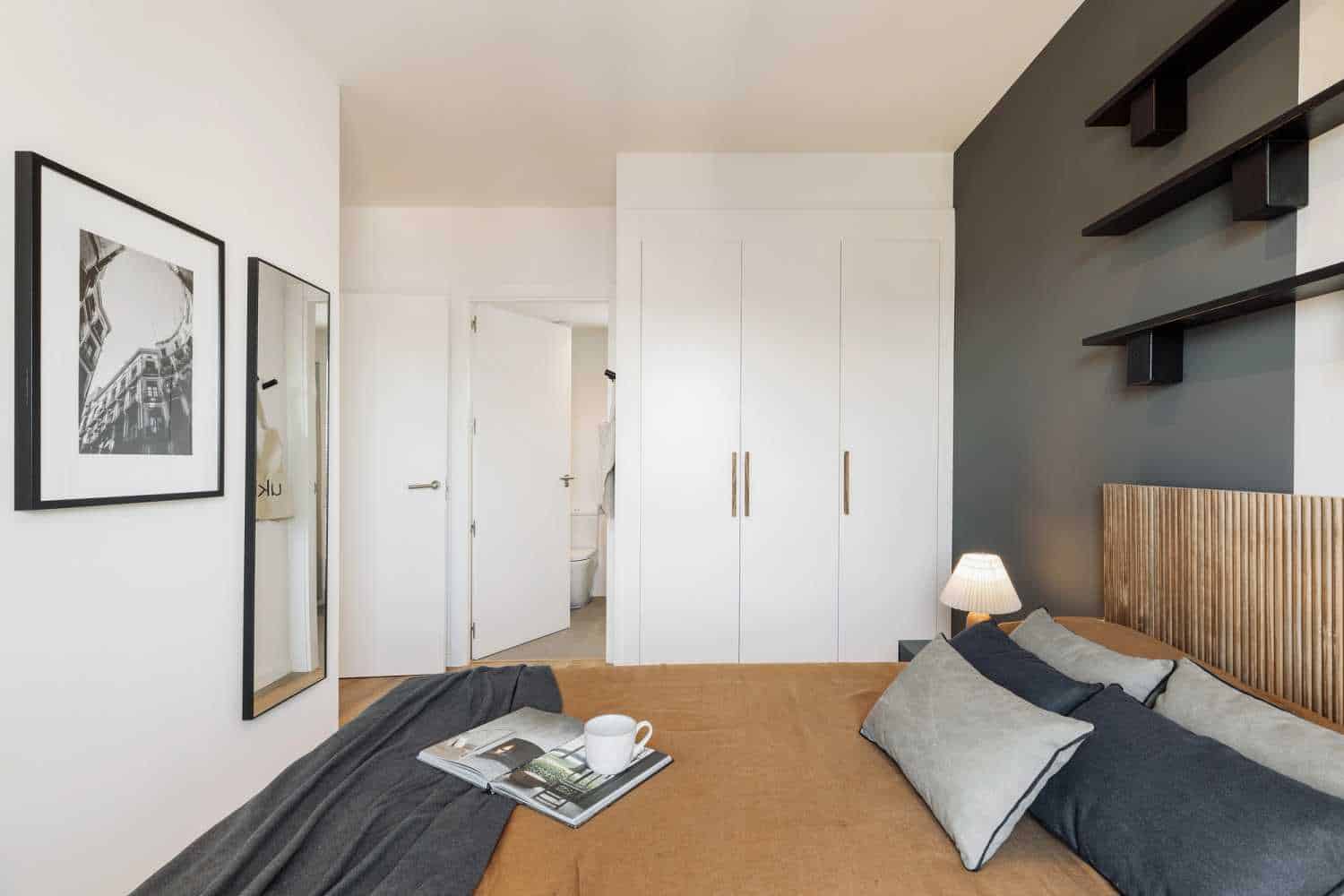 Common Area?w=400&h=260&fit=crop&q=40&auto=format&trim=auto