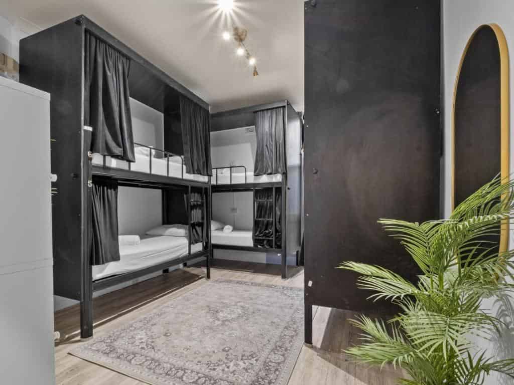 Mixed Pod Room - Ensuite Bathroom - Bathroom?w=400&h=260&fit=crop&q=40&auto=format&trim=auto