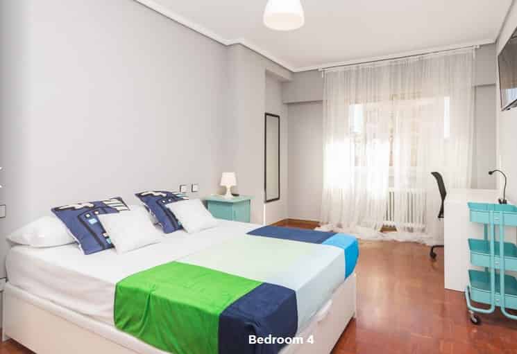 Kitchen?w=400&h=260&fit=crop&q=40&auto=format&trim=auto