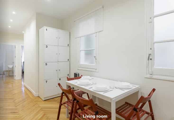 Duque De Sesto, Madrid - Madrid, Spain - Amenities