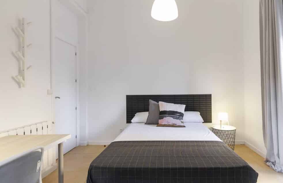 Kitchen?w=400&h=260&fit=crop&q=40&auto=format&trim=auto