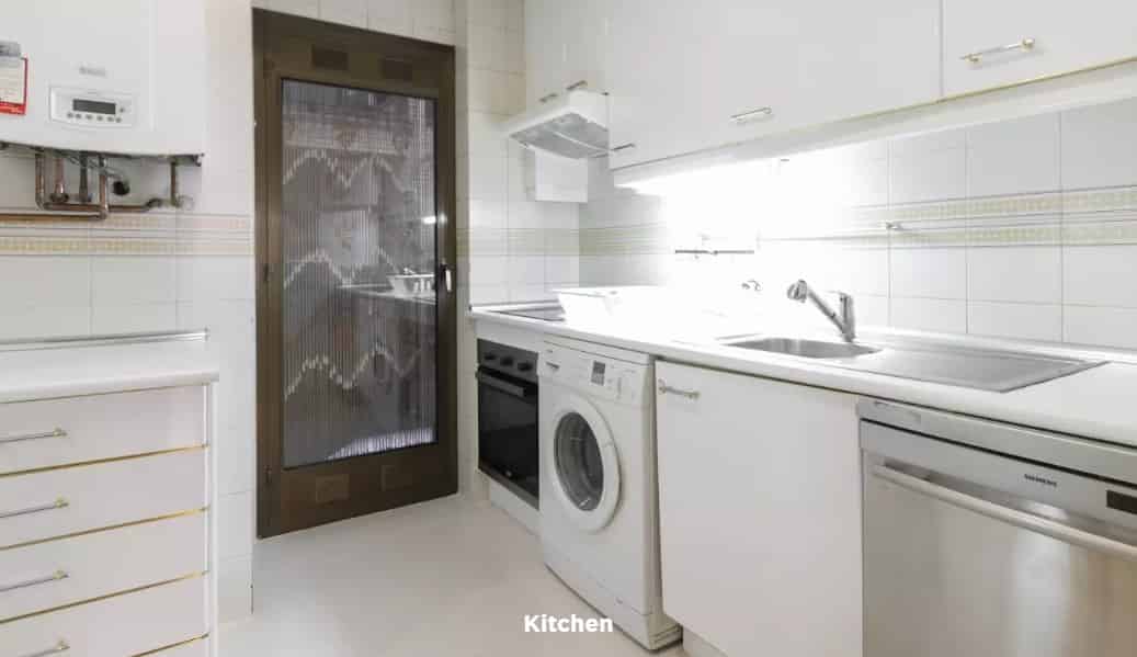 Caceres, Madrid - Madrid, Spain - Kitchen