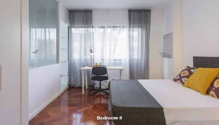 Amenities?w=400&h=260&fit=crop&q=40&auto=format&trim=auto
