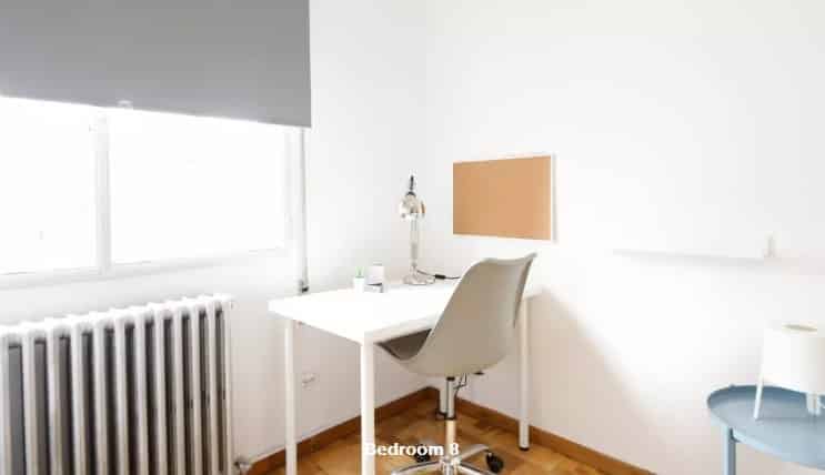 Kitchen?w=400&h=260&fit=crop&q=40&auto=format&trim=auto