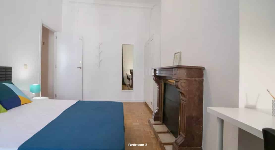 Common Area?w=400&h=260&fit=crop&q=40&auto=format&trim=auto