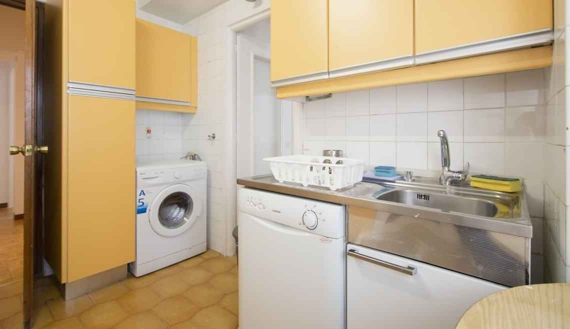 Mauricio Legendre, Madrid - Madrid, Spain - Kitchen