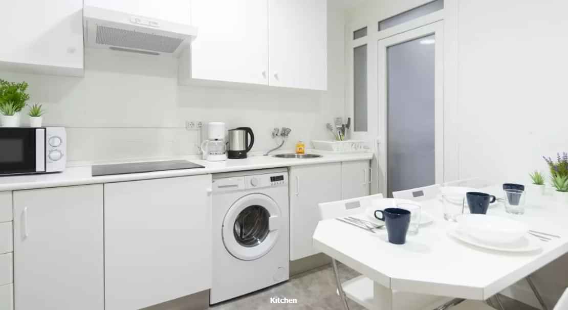 Nuñez Morgado, Madrid - Madrid, Spain - Kitchen