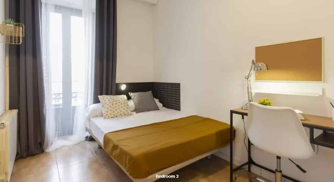 Amenities?w=400&h=260&fit=crop&q=40&auto=format&trim=auto