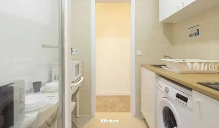 Monte Igueldo Av., Madrid - Madrid, Spain - Kitchen