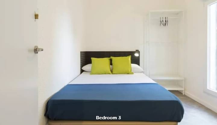 MI1-HAB3 - Bedroom