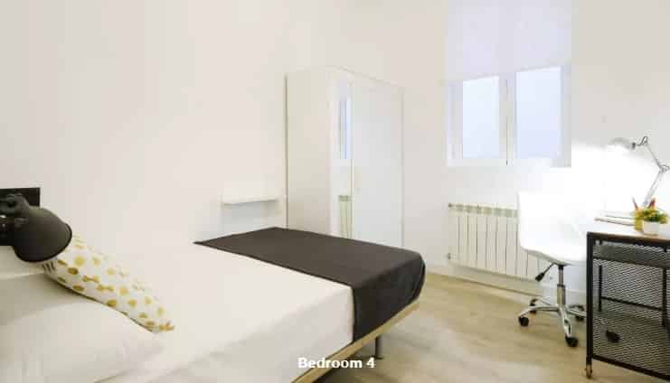 Kitchen?w=400&h=260&fit=crop&q=40&auto=format&trim=auto