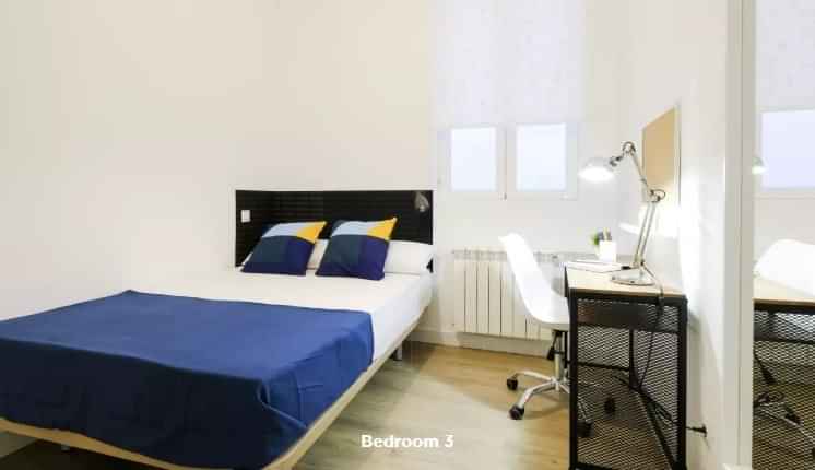 Kitchen?w=400&h=260&fit=crop&q=40&auto=format&trim=auto