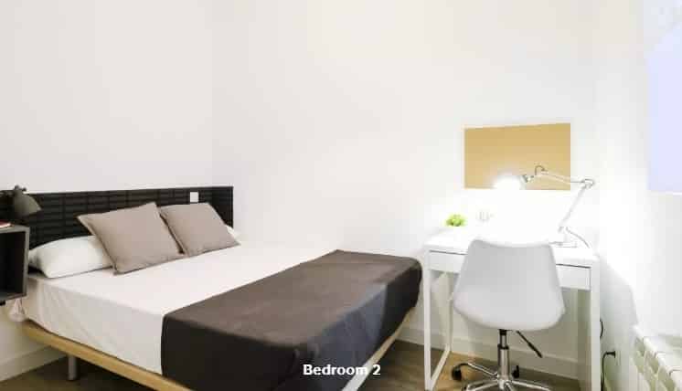 Kitchen?w=400&h=260&fit=crop&q=40&auto=format&trim=auto