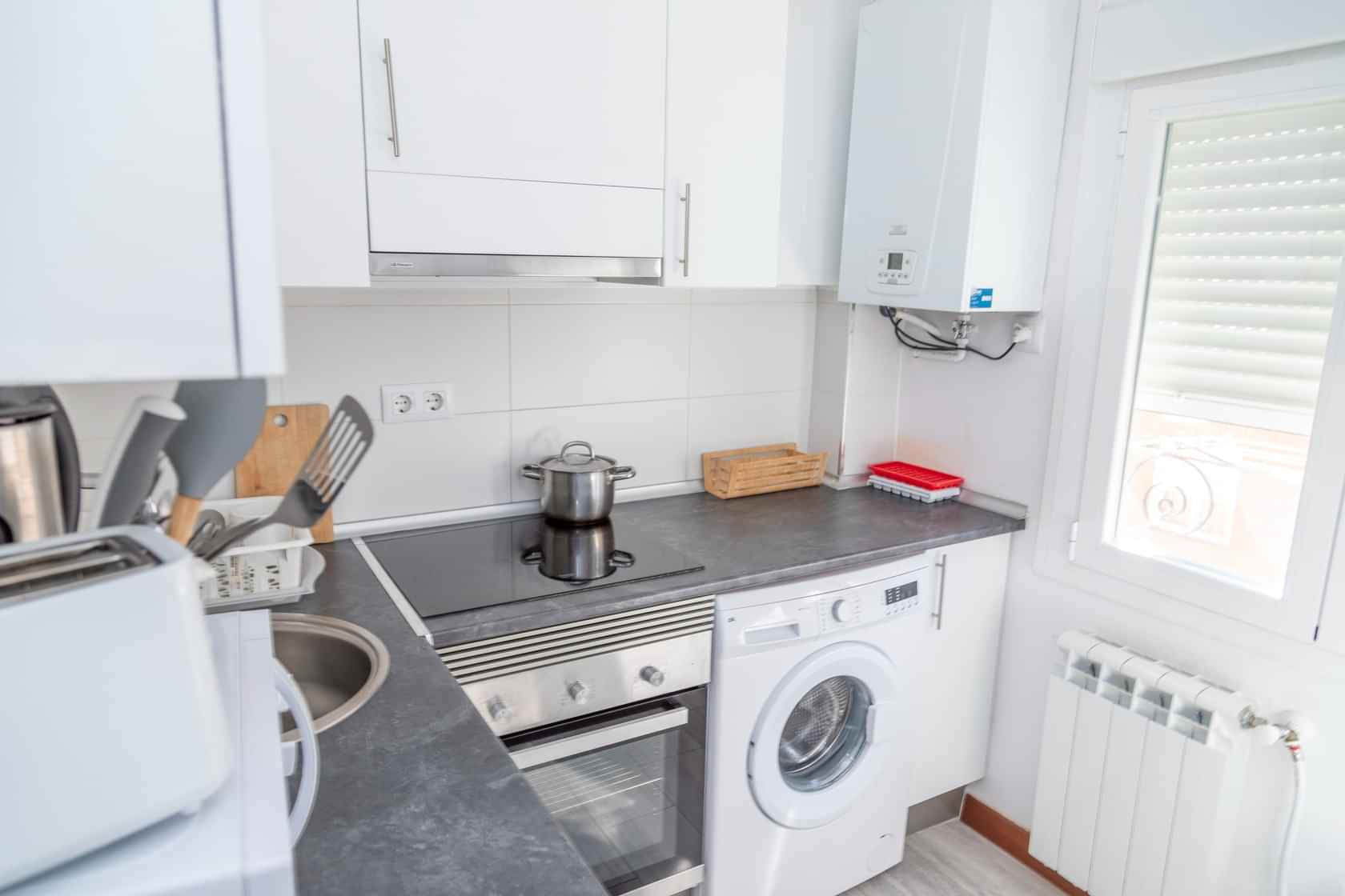 Alonso Nuñez, Madrid - Madrid, Spain - Kitchen