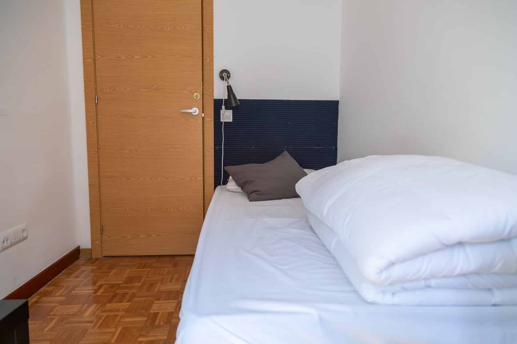 Kitchen?w=400&h=260&fit=crop&q=40&auto=format&trim=auto