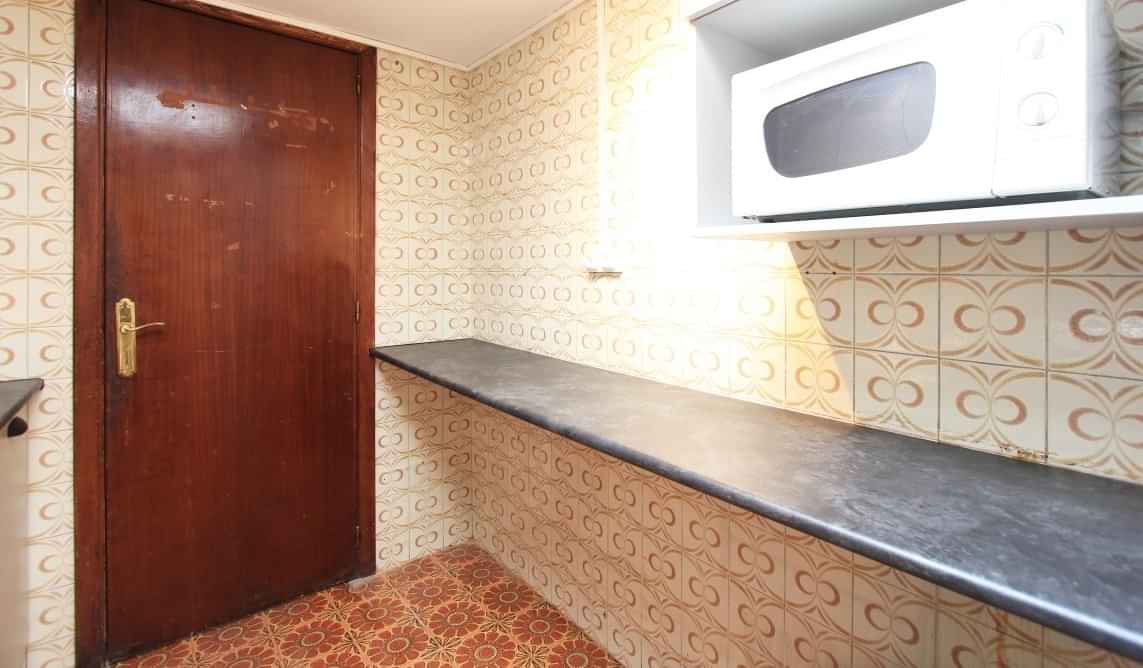 Ardemans, Madrid - Madrid, Spain - Kitchen