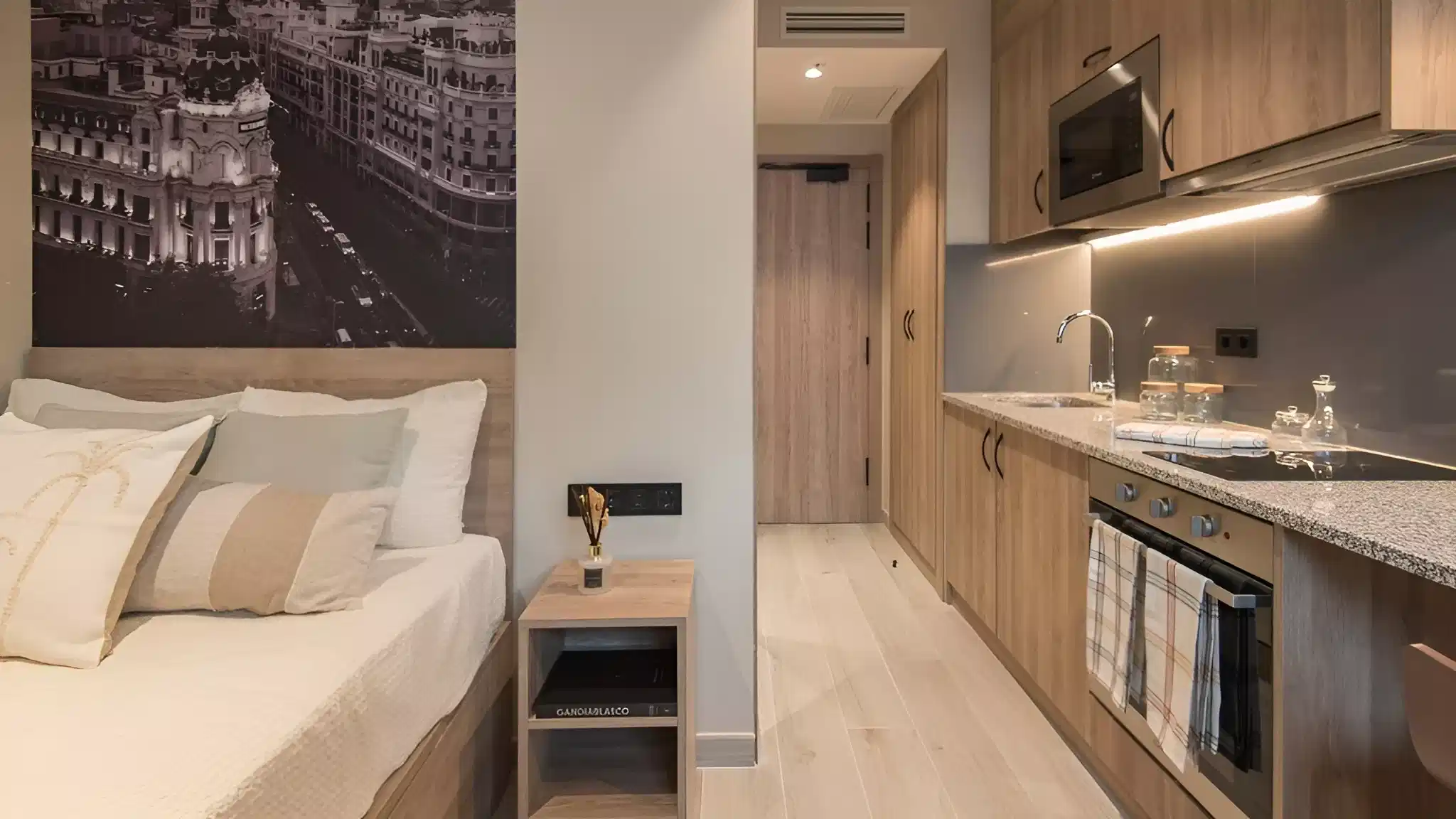 Amenities?w=400&h=260&fit=crop&q=40&auto=format&trim=auto