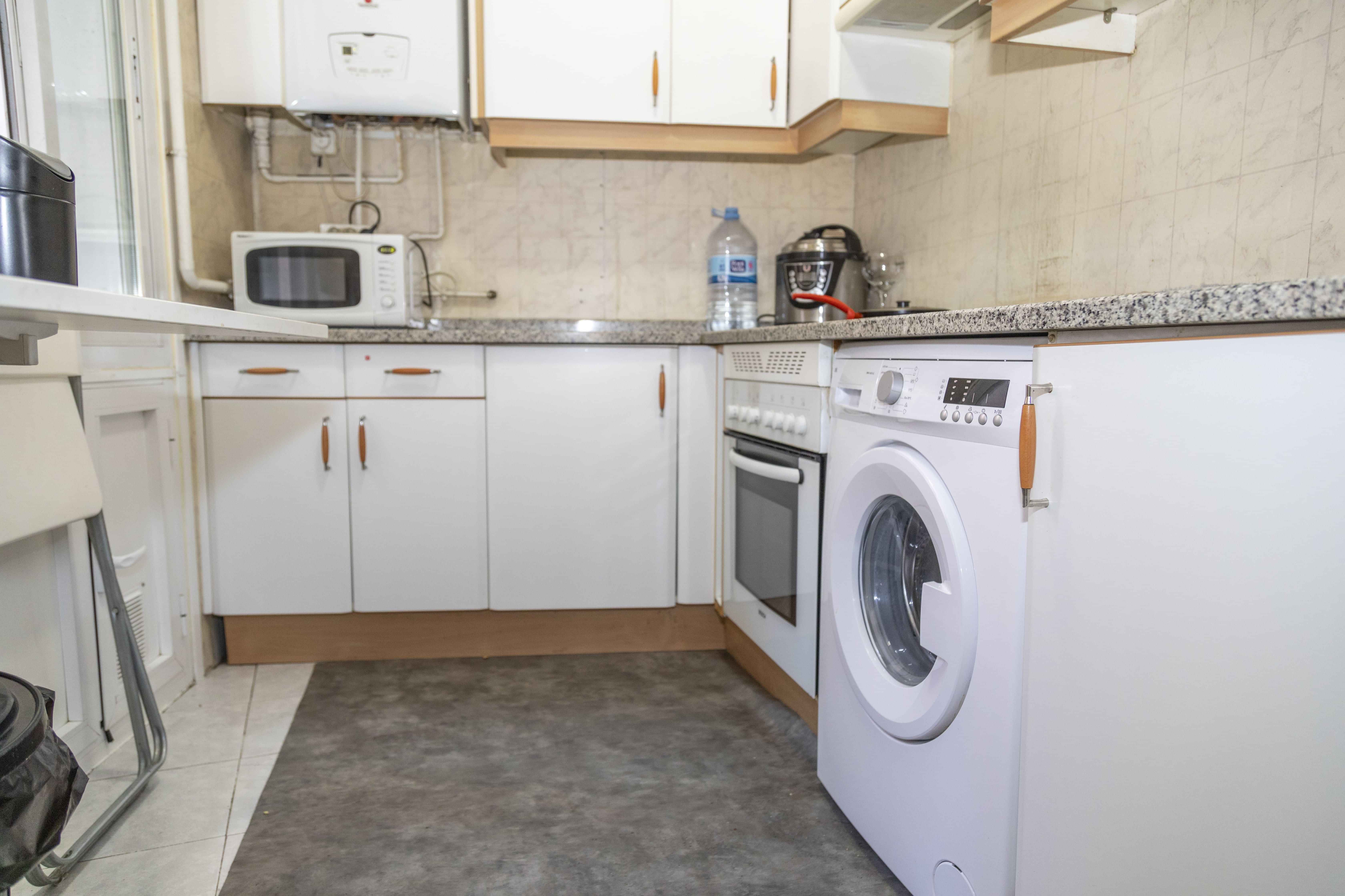 Cartagena, Madrid - Madrid, Spain - Kitchen