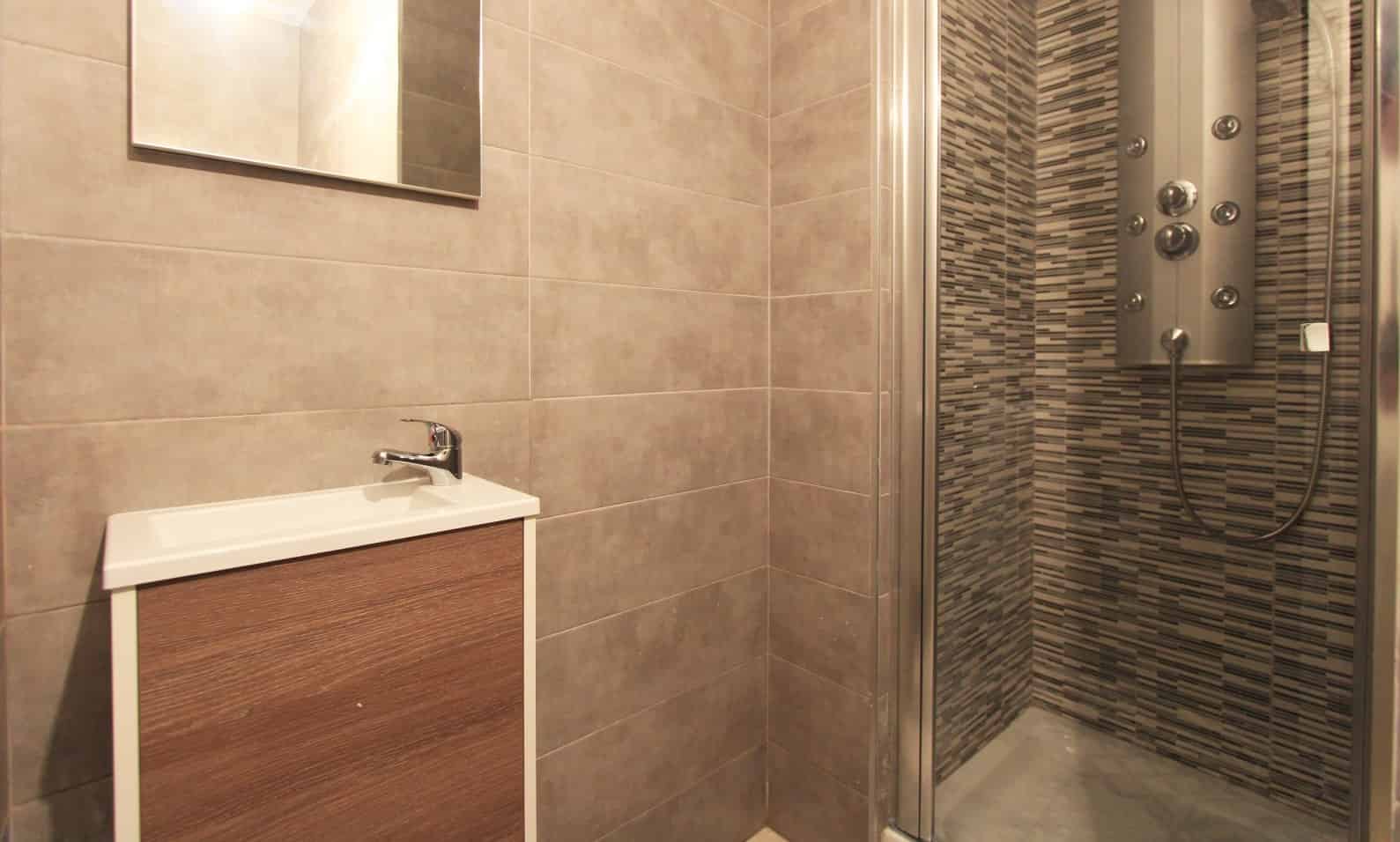 Guzman El Bueno, Madrid - Madrid, Spain - Bathroom