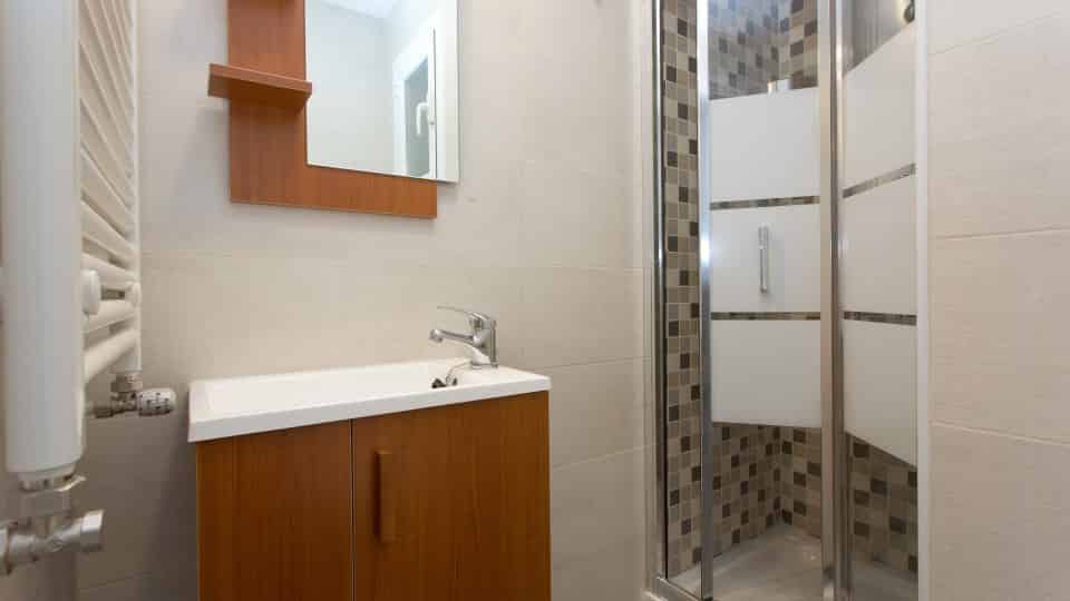 Ofelia Nieto, Madrid - Madrid, Spain - Bathroom