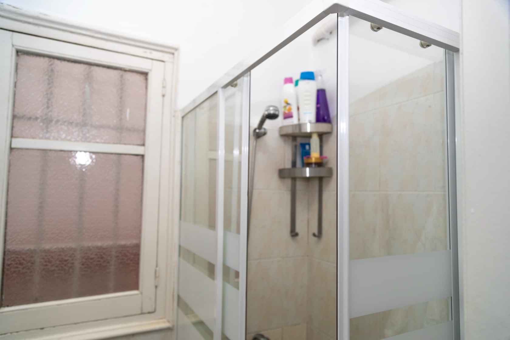 Palos De La Frontera, Madrid - Madrid, Spain - Bathroom