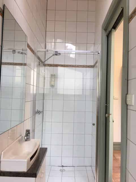 Room 2 (Non Ensuite) - Bedroom?w=400&h=260&fit=crop&q=40&auto=format&trim=auto