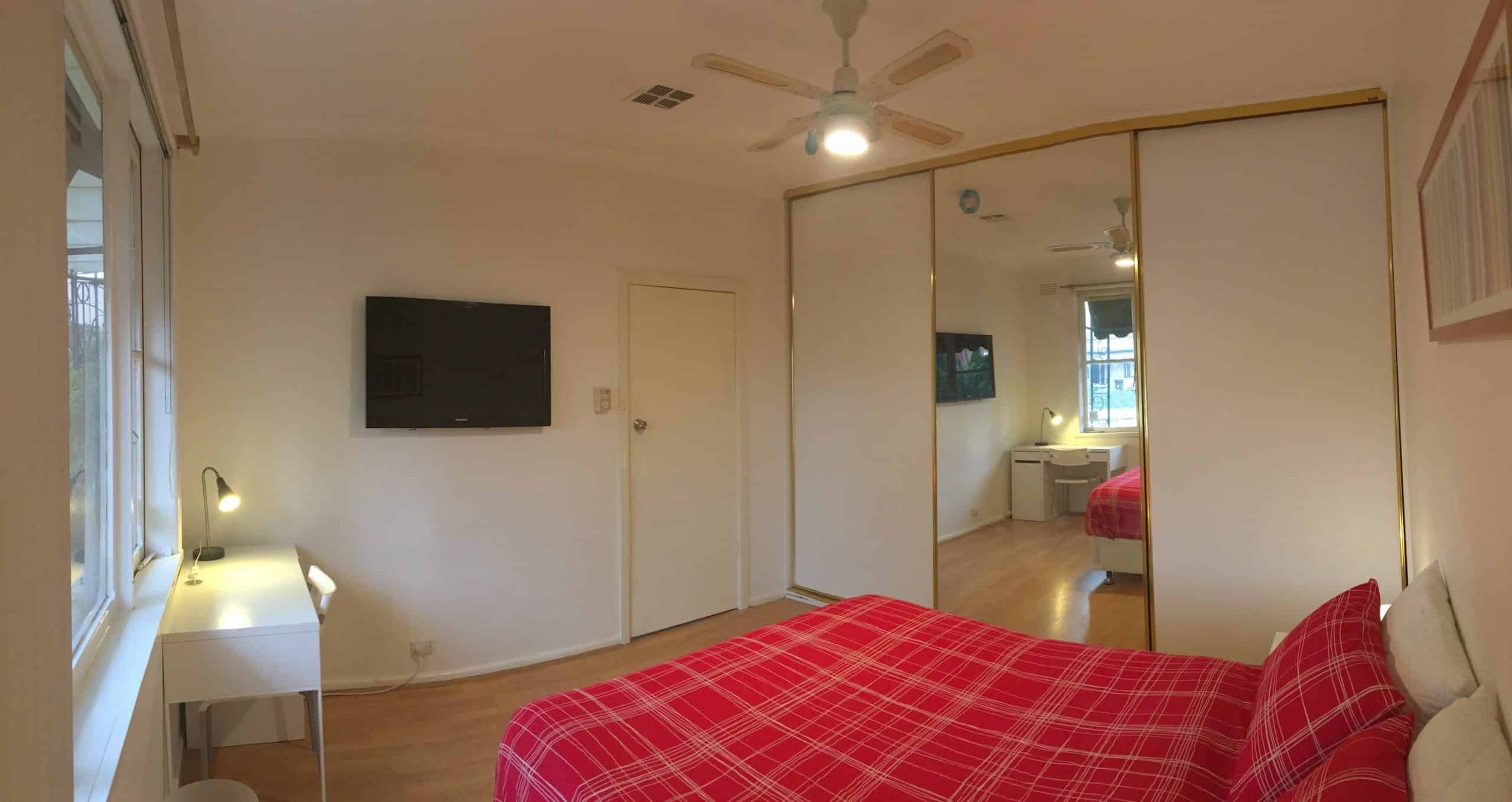 Common Area?w=400&h=260&fit=crop&q=40&auto=format&trim=auto