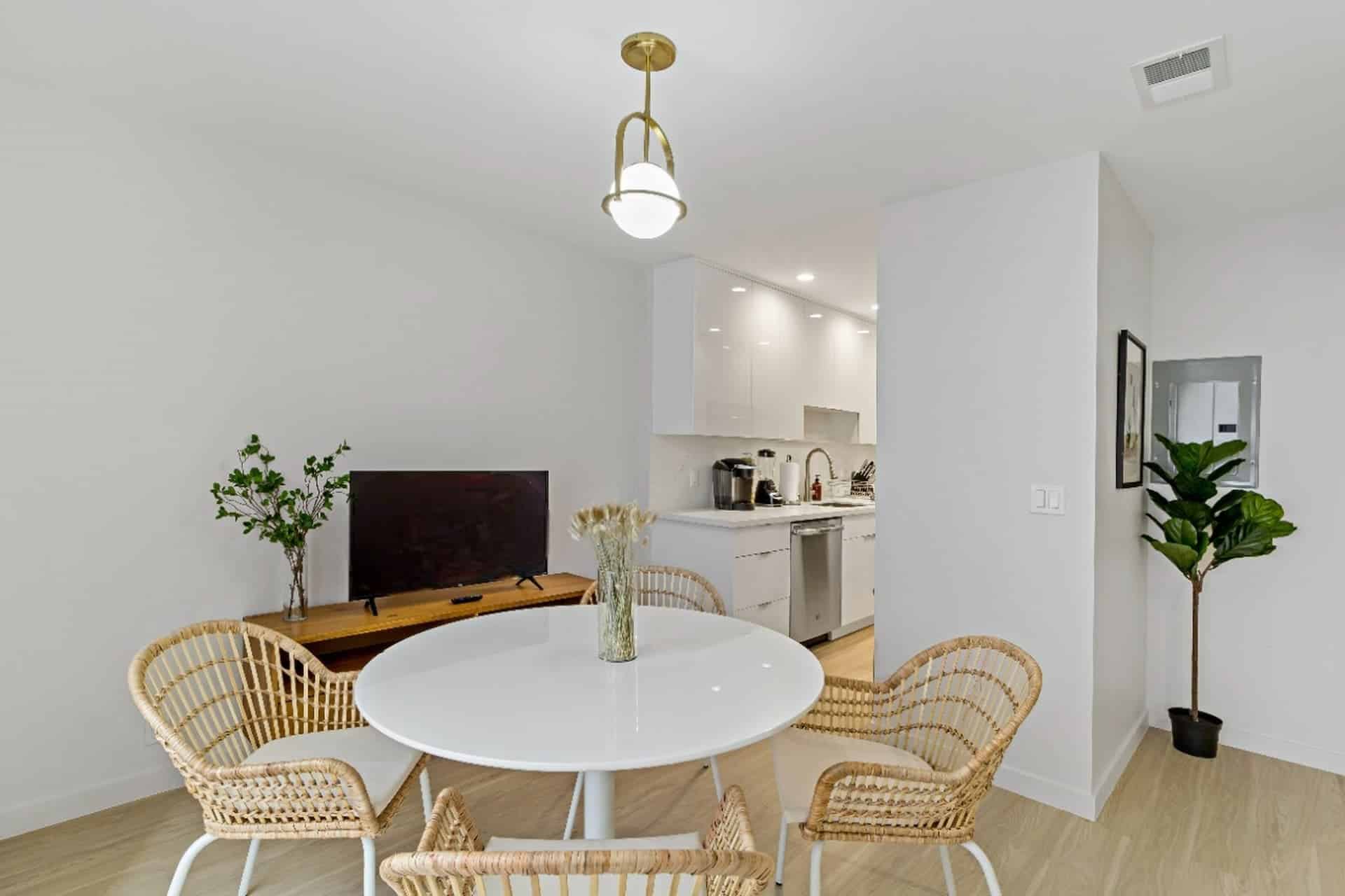 June Homes 94108, San Francisco - San Francisco, California, United States - Common Area