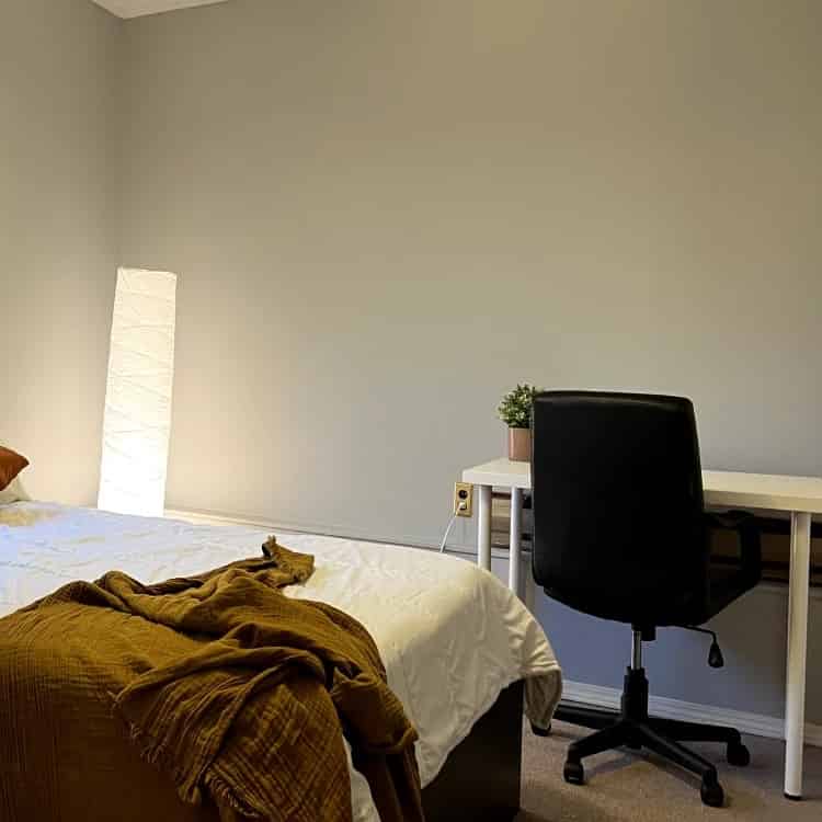 Capilano Room (1 Bed 1 Bath) - Bedroom?w=400&h=260&fit=crop&q=40&auto=format&trim=auto